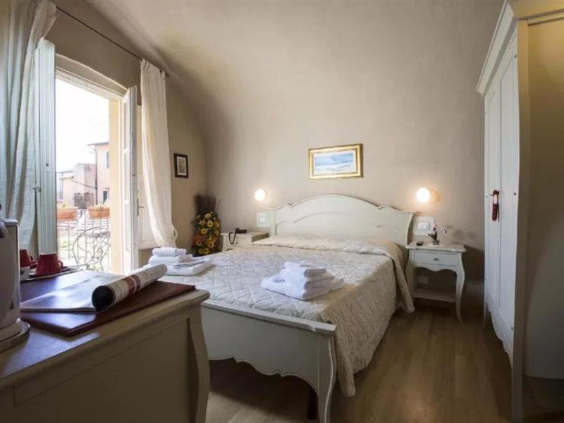 Отель Residenza D'Epoca Relais I Miracoli Пиза Экстерьер фото