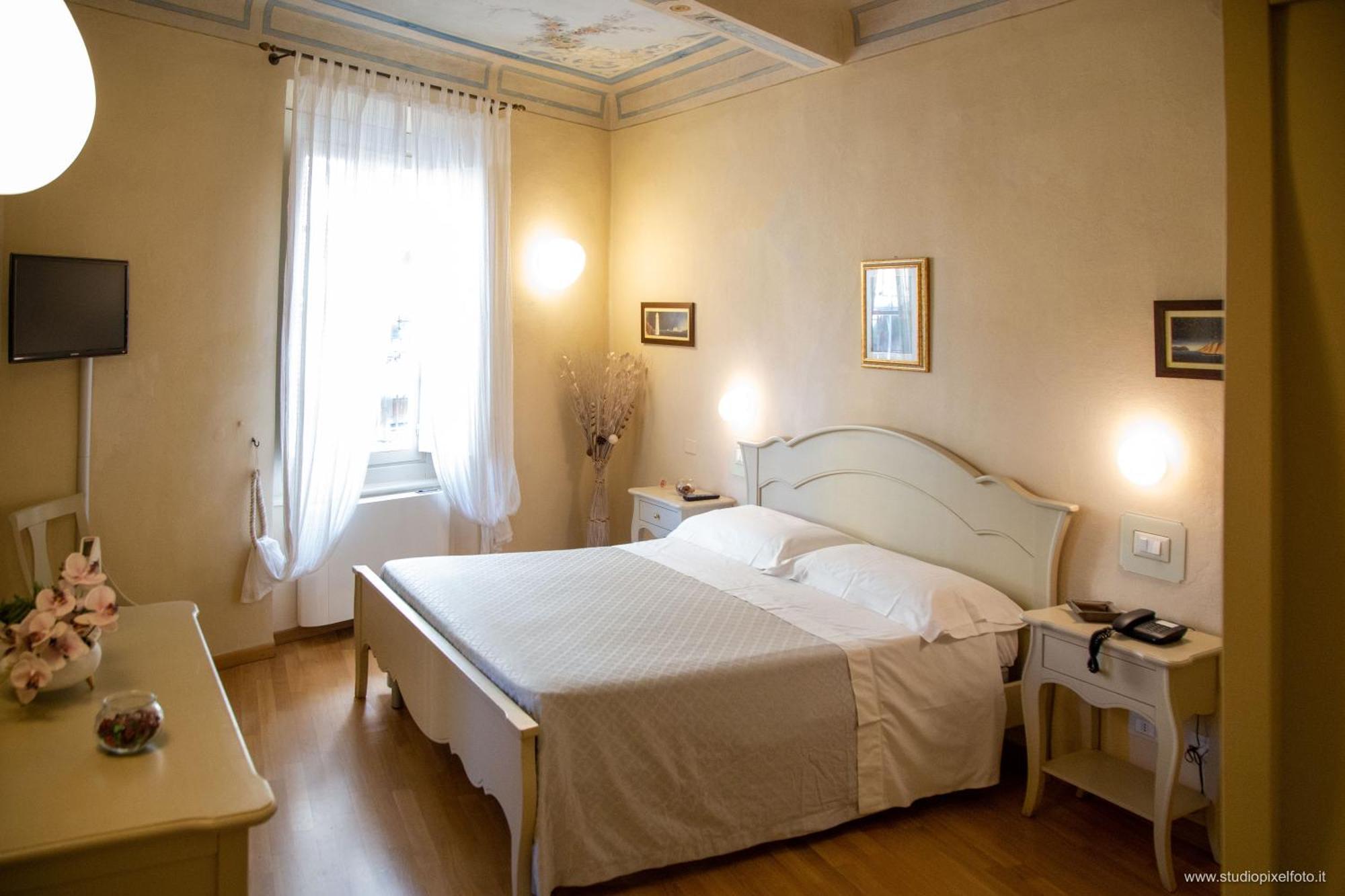 Отель Residenza D'Epoca Relais I Miracoli Пиза Экстерьер фото